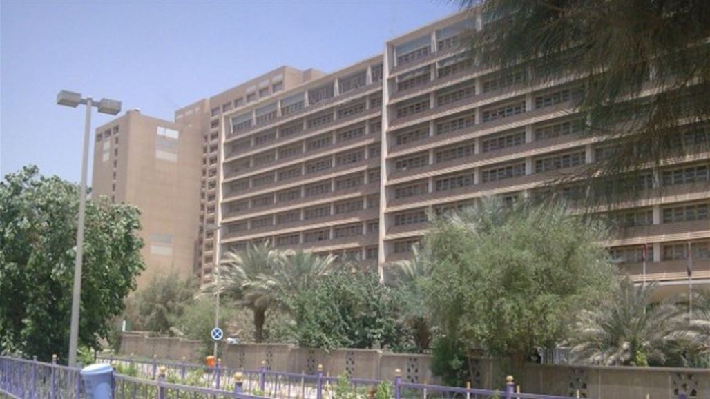 قطع الطريق المؤدي الى مدينة الطب من تقاطع الصرافية في بغداد