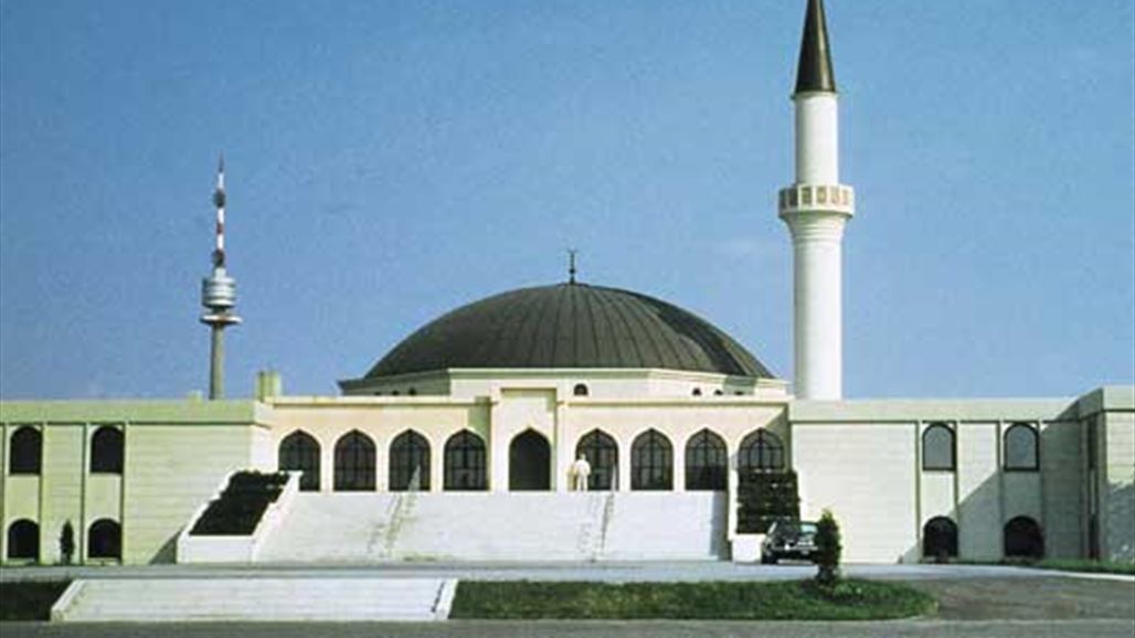 النمسا تطرد عشرات الأئمة وتغلق سبعة مساجد