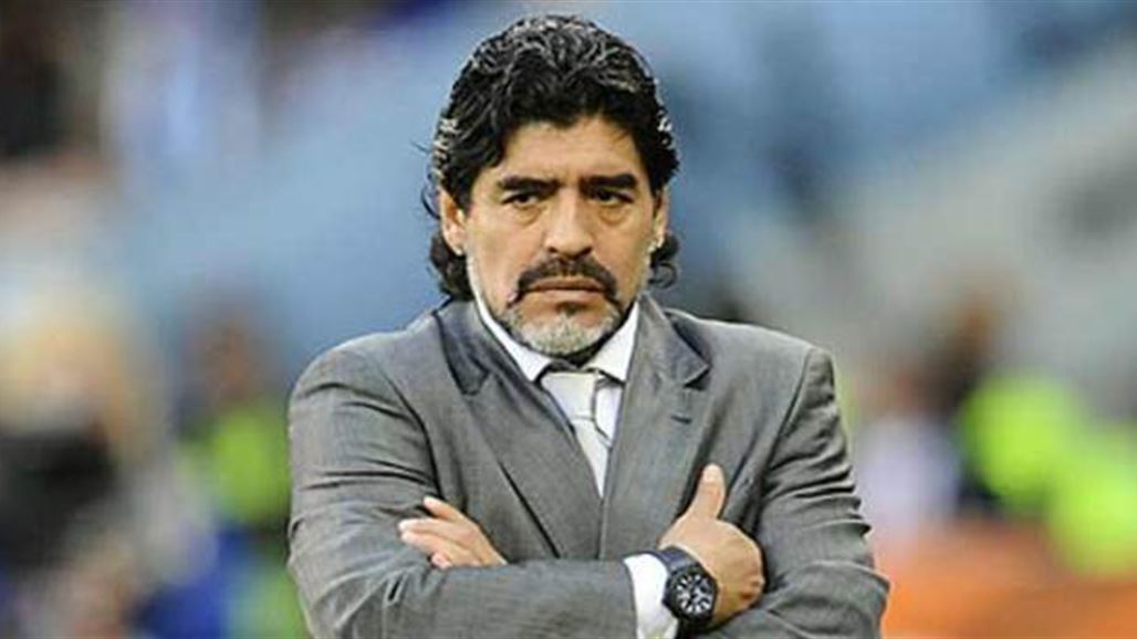 مارادونا يشن هجوماً قاسياً على مدرب الأرجنتين