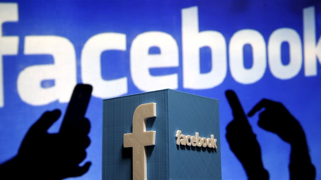 فيسبوك يحجب 2 مليون حساب مزيف يوميا