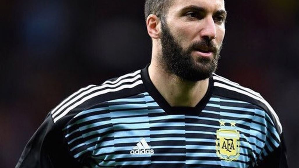 مدرب الأرجنتين يدرس استبعاد هيغوين من مواجهة فرنسا