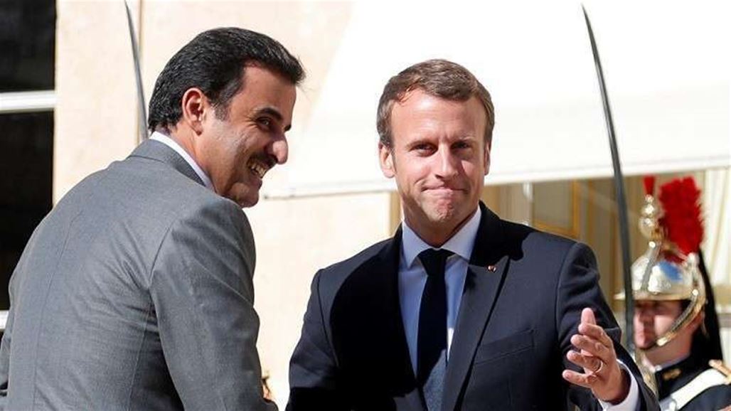 تصرف أمير قطر تجاه زوجة ماكرون يثير انتباه الإعلام الفرنسي