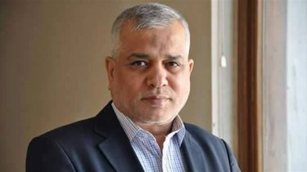 نائب سابق يدعو الحكومة لتسليم إدارة الحكم في البلد لـ"مجلس عسكري"