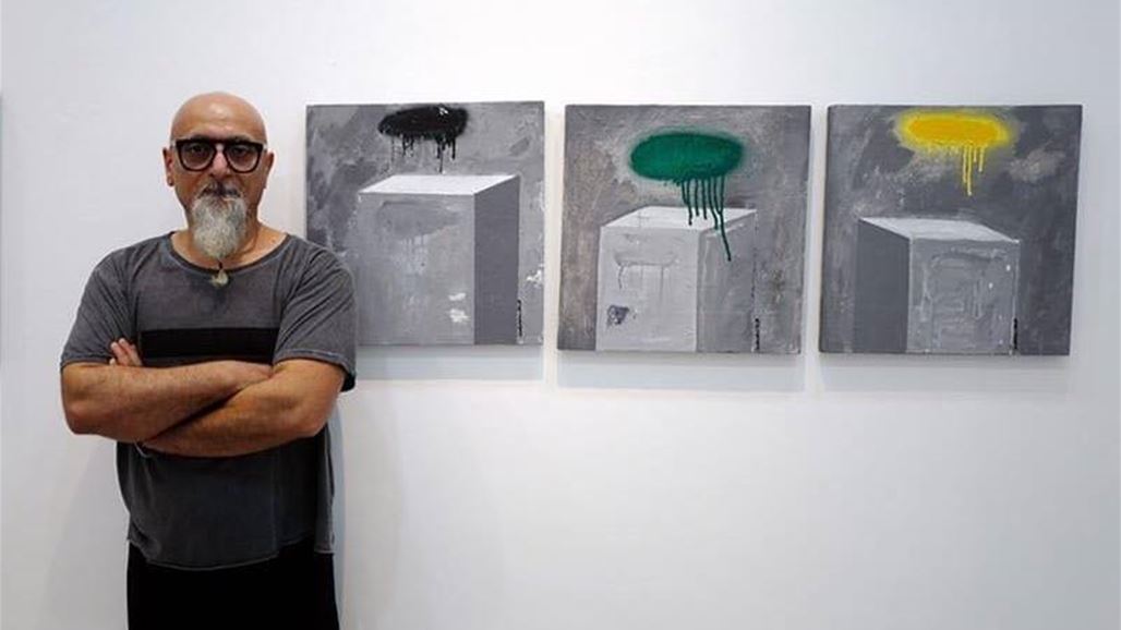 نحات عراقي يعرض خدماته لتصميم درع الدوري الممتاز