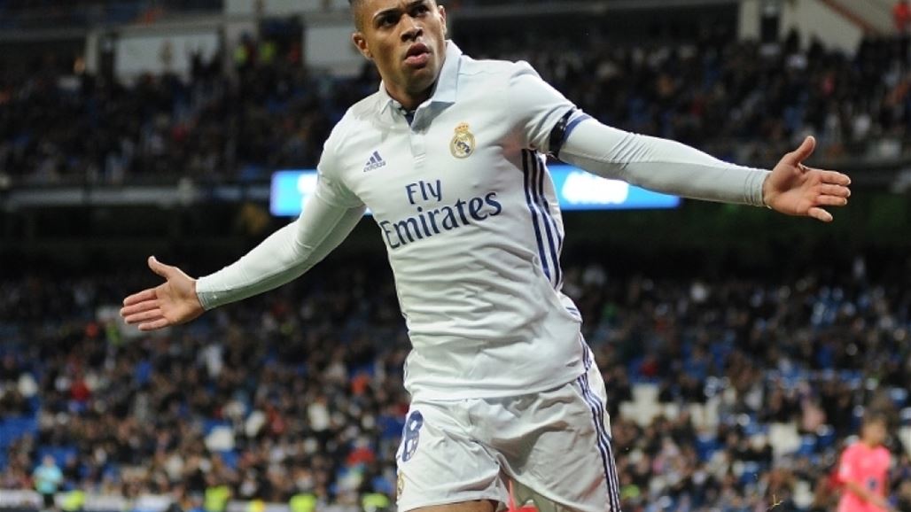 ريال مدريد يخطط لاستعادة مهاجمه السابق