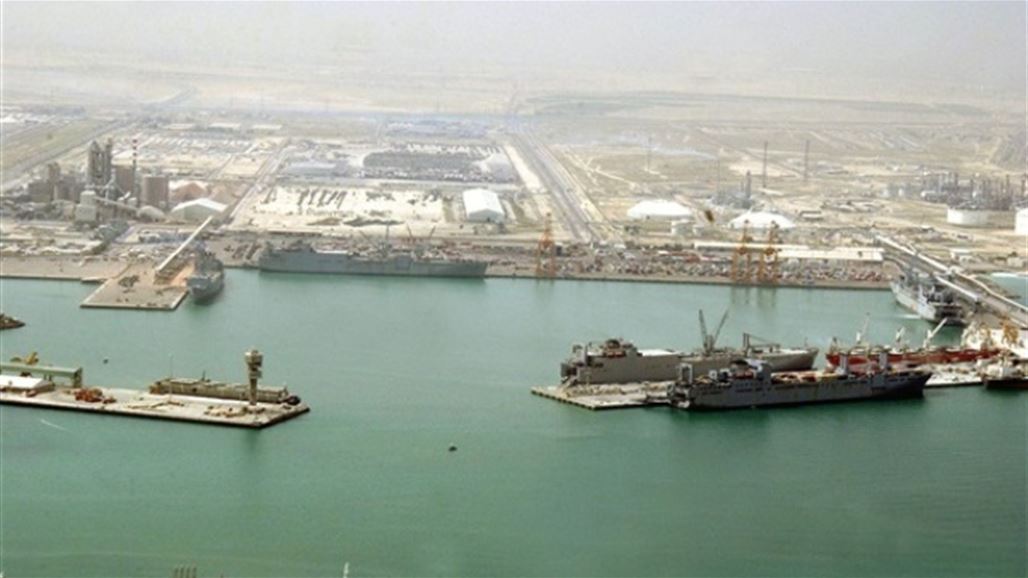 الموانئ الكويتية توقف حركة الملاحة البحرية لسوء الأحوال الجوية