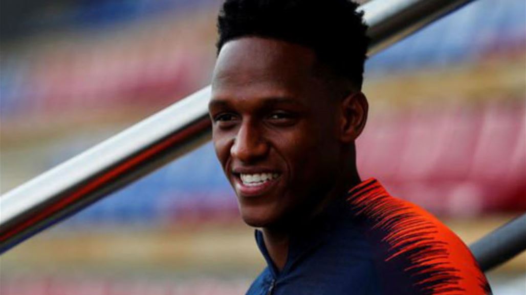 اجتماع حاسم لنقل مينا الى مانشستر يونايتد