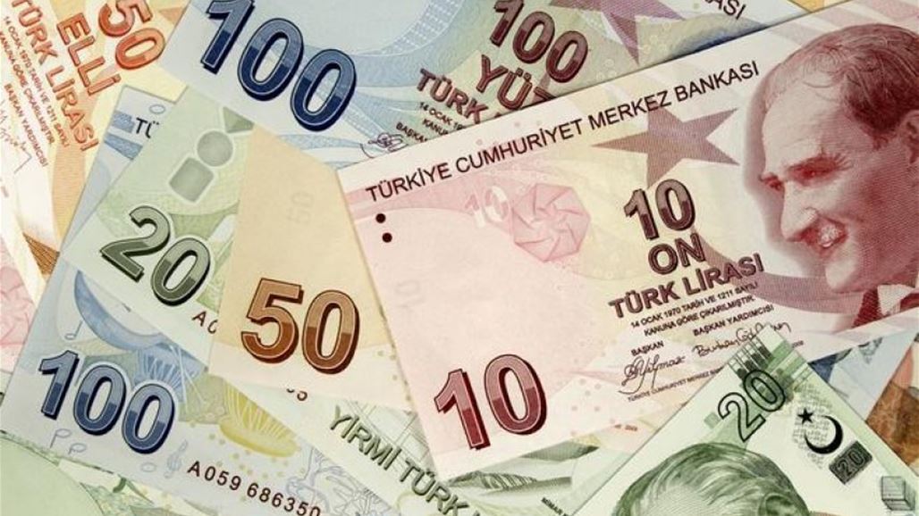الليرة التركية تعاود الانخفاض مجددا