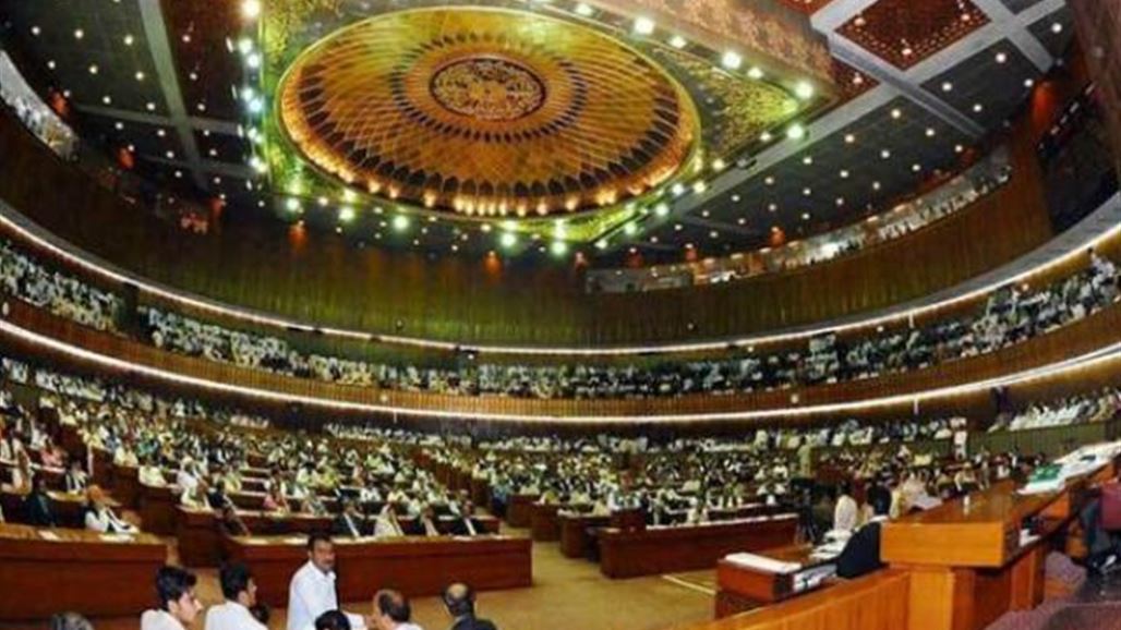 البرلمان الباكستاني يختار رئيسا للوزراء