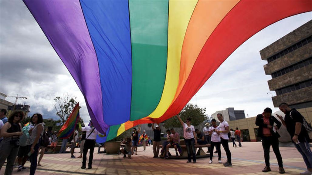 تطور جديد في قضية العراقي المثلي الذي طرد من النمسا لـ"أنوثته المفرطة"