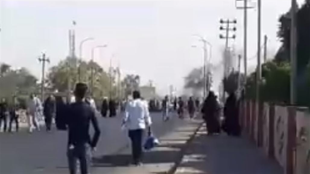 متظاهرون في البصرة يقطعون طريقا رئيسيا في كرمة علي