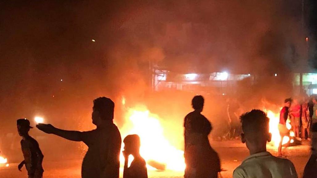 صحيفة: قوائم لملاحقة المتورطين بالحرق في البصرة وتكليف عاطلين بحماية المؤسسات