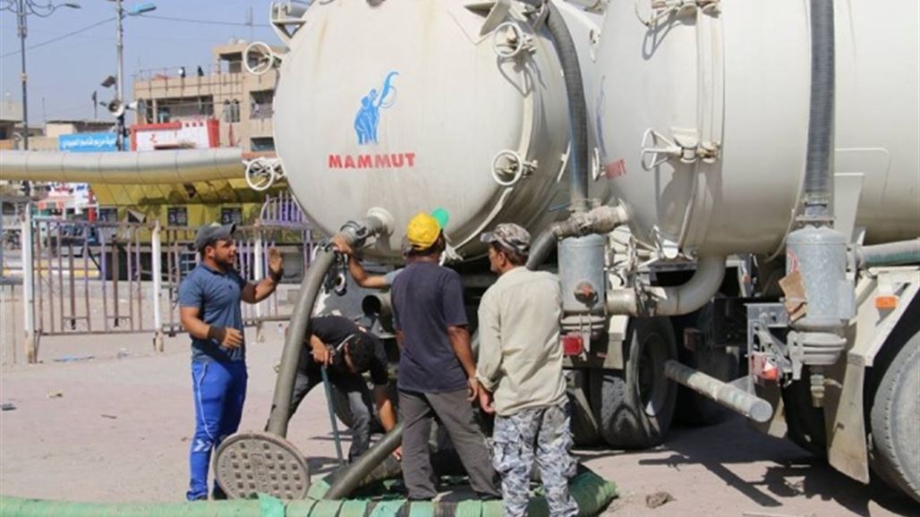 22 ألف عامل يشاركون بحملات تنظيف خطوط مجاري بغداد استعداداً للأمطار