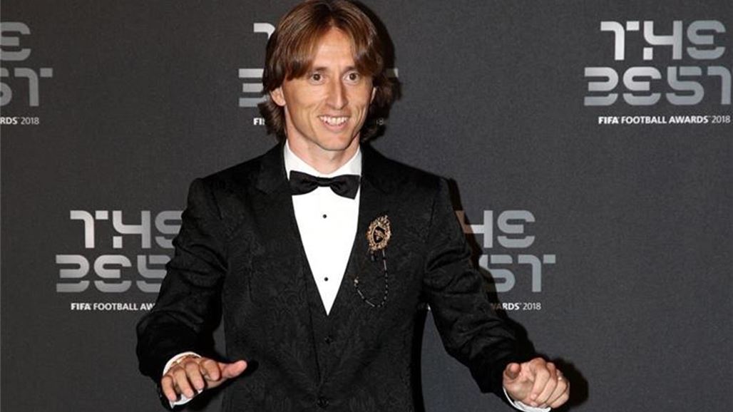 ريال مدريد يهنئ مودريتش بجائزة الافضل