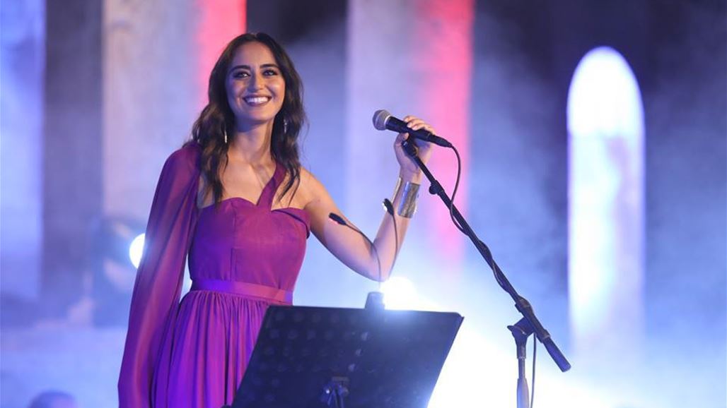 بالصور: أول مطربة عربية تدخل موسوعة غينيس