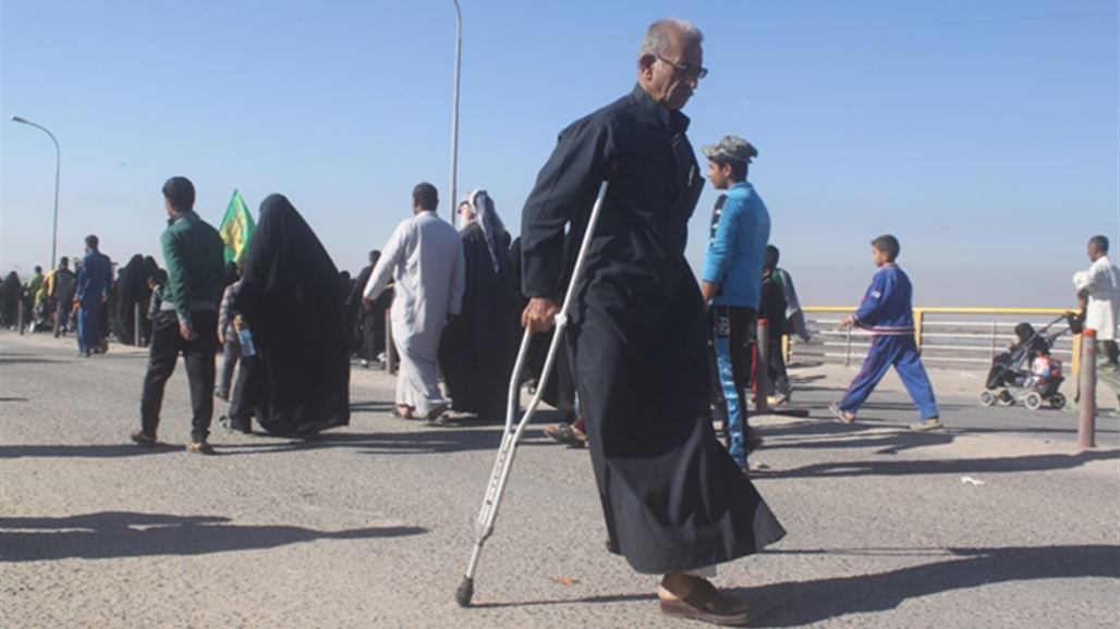 آلاف المواطنين يقصدون جامع الخطوة في الزبير لاحياء أربعينية الإمام الحسين