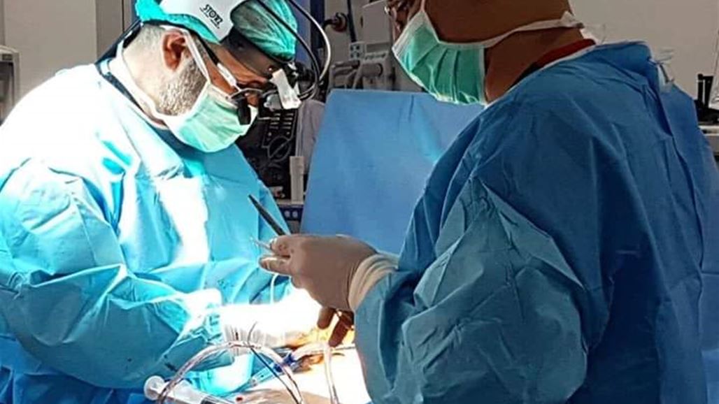 اطباء عراقيون ينجحون باجراء عملية نادرة على مستوى العالم