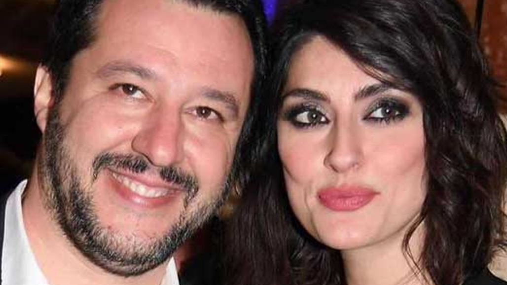 مذيعة تنشر صورة حميمة مع وزير إيطالي وتثير الجدل!