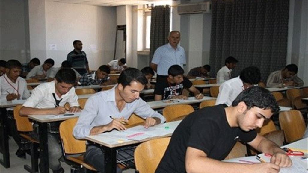 التربية: السماح لخريجي الدور الثالث بالتقديم للدراسة المهنية وتمديد فترة الاستضافة فيها