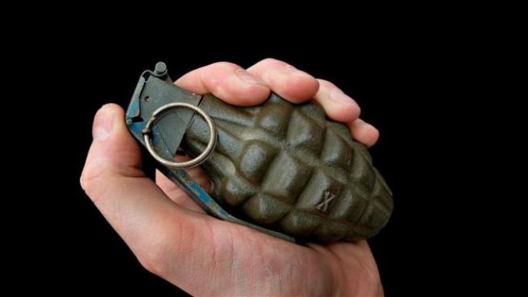 مقتل شخص واصابة اثنين برمانة يدوية قرب حسينية في دور السود غربي بغداد