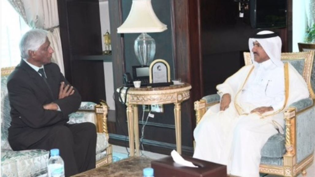 أول دولة "مقاطعة" تعيد علاقاتها الدبلوماسية مع قطر