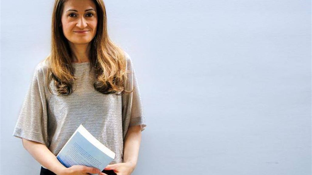 بالصّورة: صحافية تطرد من البرلمان الأسترالي بسبب ملابسها