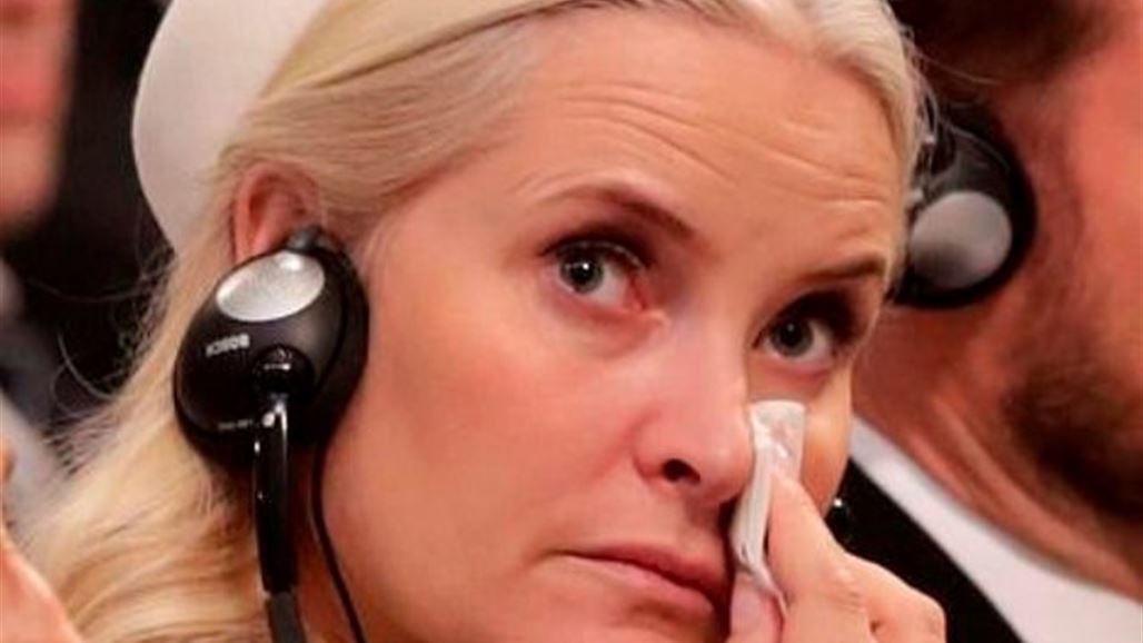 بالصور.. بكاء أميرة النرويج أمام نادية مراد