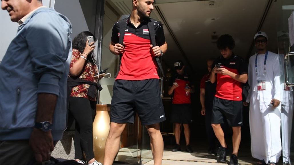 بالصور.. "الهلهولة" العراقية تزف وفد أسود الرافدين اثناء توجهه إلى دبي