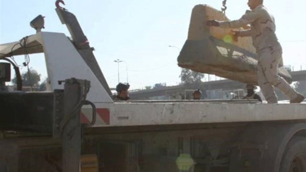 بالصور.. رفع الكتل من مرقد سيد ادريس وجنسية الكرادة