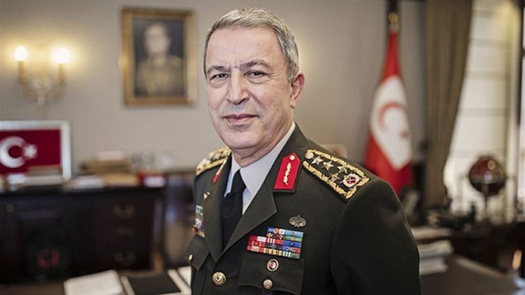 وزير الدفاع التركي قرب الحدود العراقية