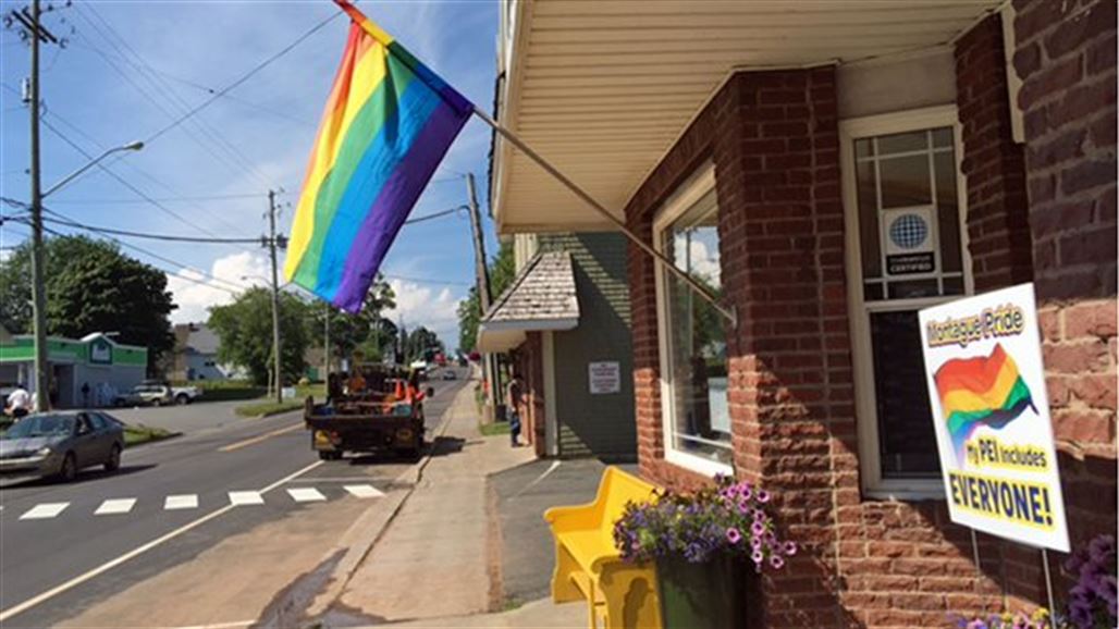 المؤبد لشخص روع حي المثليين في كندا