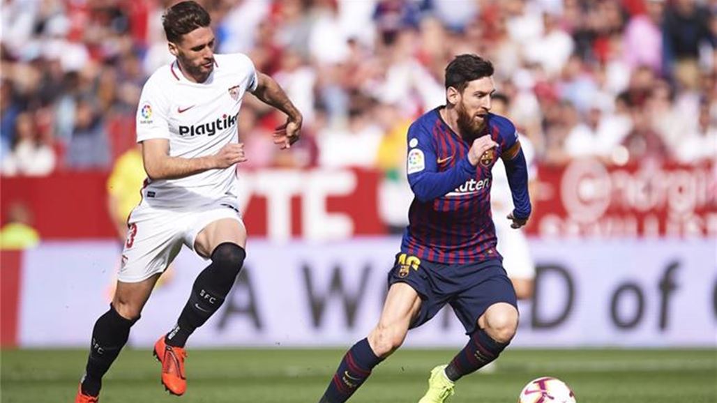 "هاتريك" ميسي يقود برشلونة للفوز على إشبيلية في الليجا