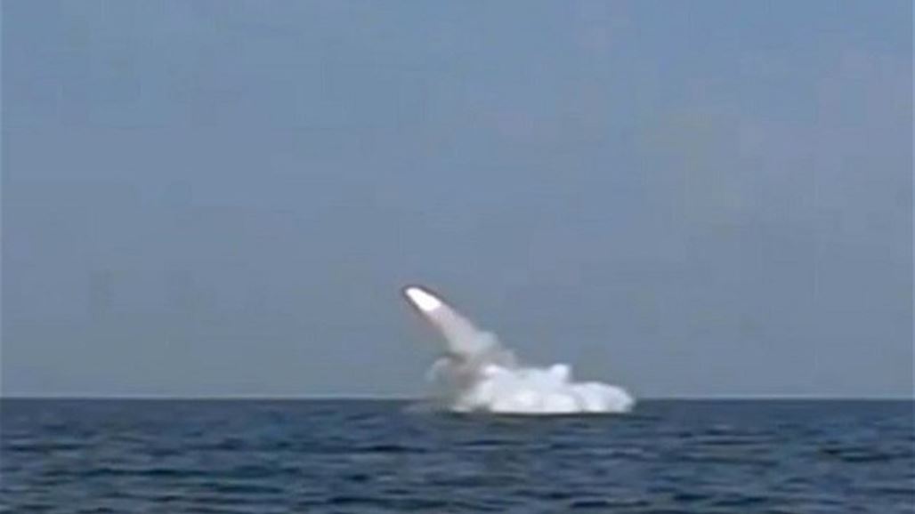 البحرية الإيرانية تنجح "لأول مرة" في إطلاق صاروخ مضاد للسفن