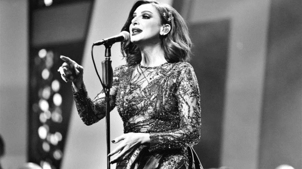 بالصور: المطربة أنغام تعلن زواجها رسمياً من حفل الكويت