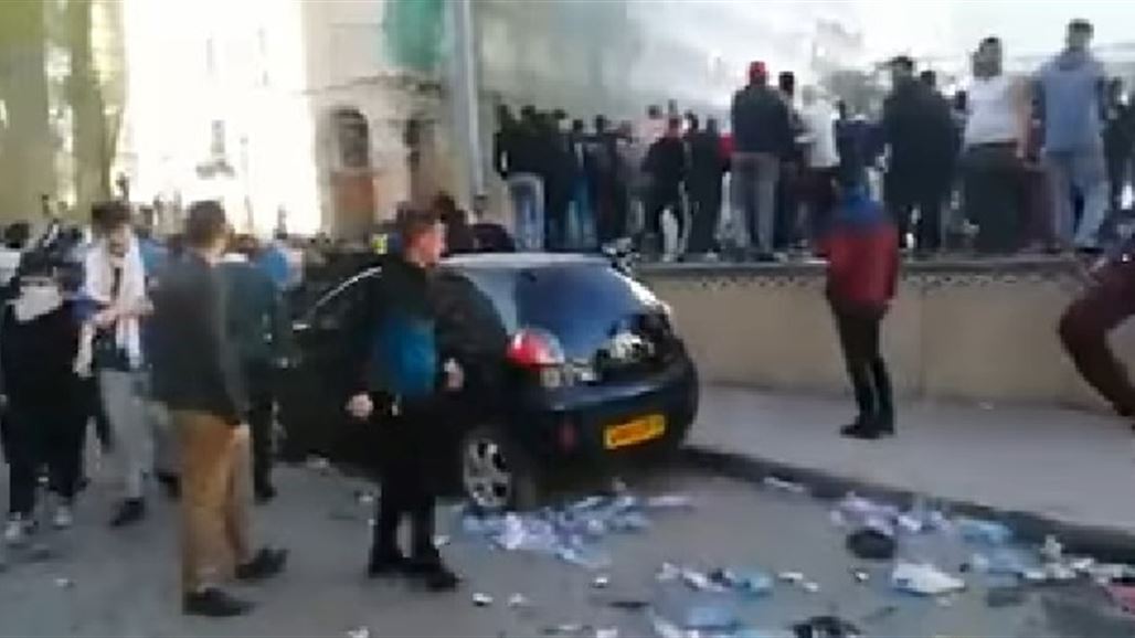 اشتباكات بين الشرطة والمتظاهرين قرب قصر الرئاسة الجزائرية