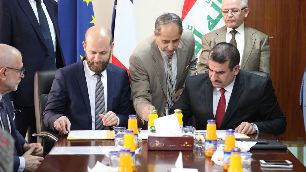 العراق وفرنسا يوقعان مذكرة تفاهم  لدعم  مشاريع  المياه بمبلغ 250 الف يورو