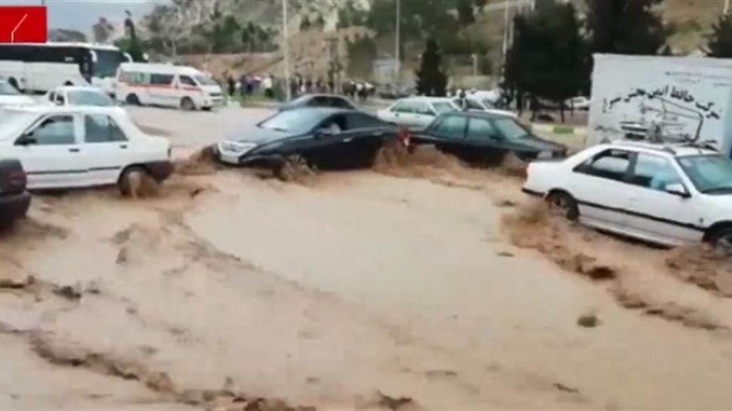 الرئيس الإيراني يقطع إجازة الحكومة ويدعو لاجتماع طارئ لمواجهة كارثة الفيضانات