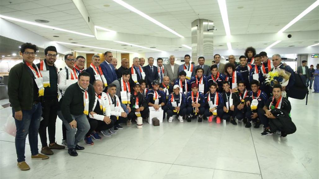 بالصورة.. استقبال كبير لوفد المنتخب الاولمبي في مطار بغداد الدولي