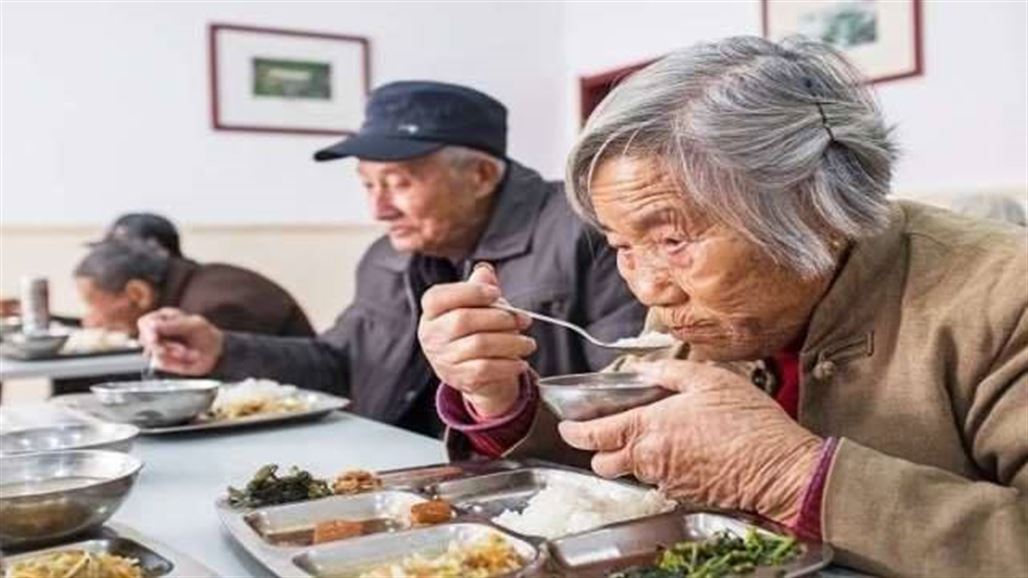 Японские пожилые мамы. Дом престарелых в Китае. Обед пожилому. Учреждения для пожилых в Китае. Обед пожилые.