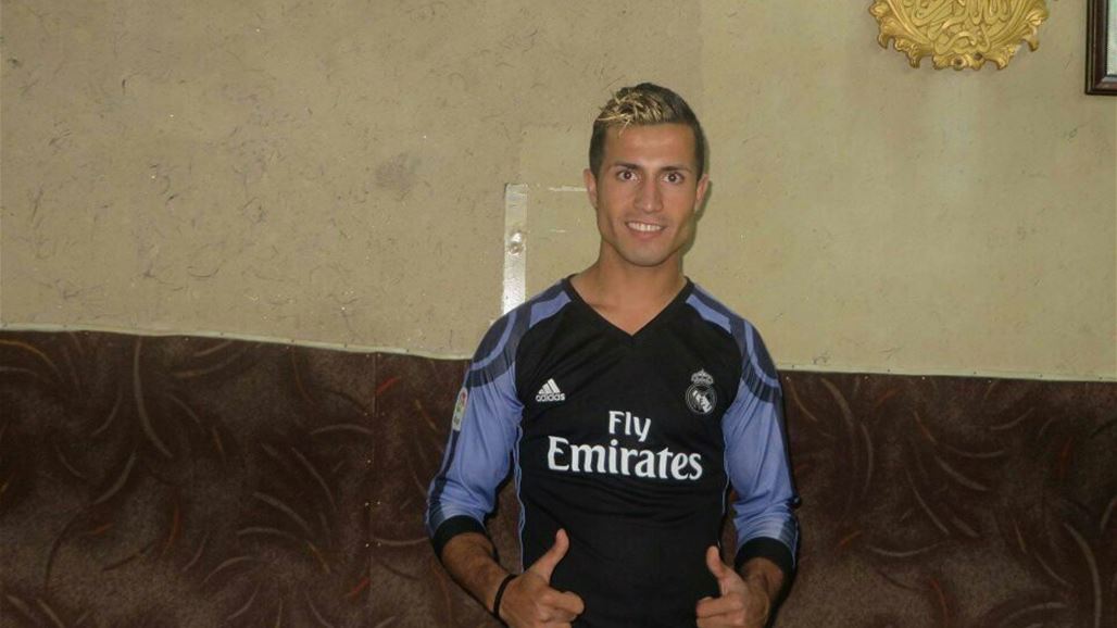 شبيه كريستيانو في العراق يعاني من مشجعي برشلونة