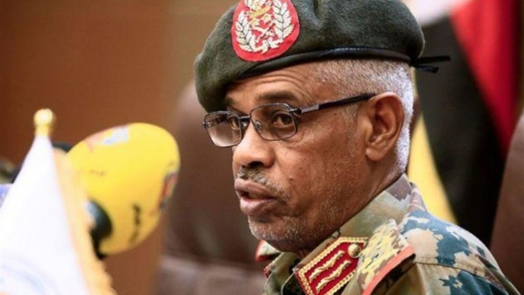 السودان.. عوض بن عوف يترك رئاسة المجلس العسكري ويختار خليفته
