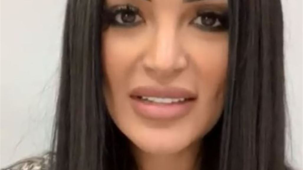 مذيعة محتجزة في مطار بيروت وتهدد: "لن أدخل لبنان ثانيةً"