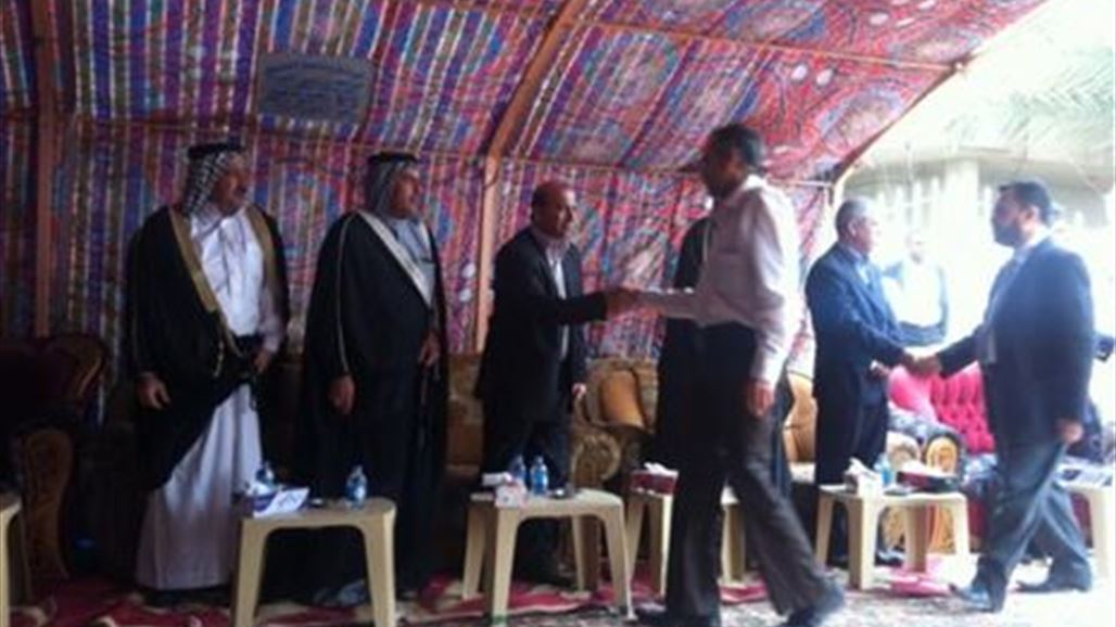ضباط بالفرقة السادسة يزورون مجالس عزاء ضحايا تفجير جامع أبو غريب الكبير