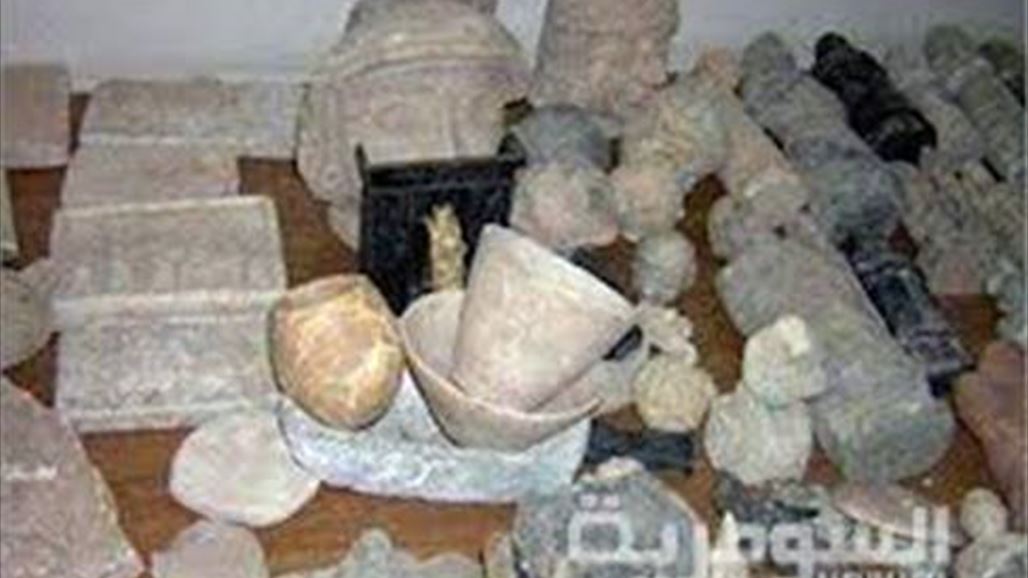 الشرطة الاتحادية تسلم دائرة آثار واسط ثماني قطع تعود للحضارة السومرية