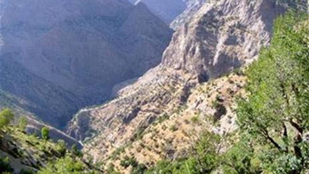 شهود عيان: إيران تحشد قواتها على قرى حدودية تابعة لاربيل