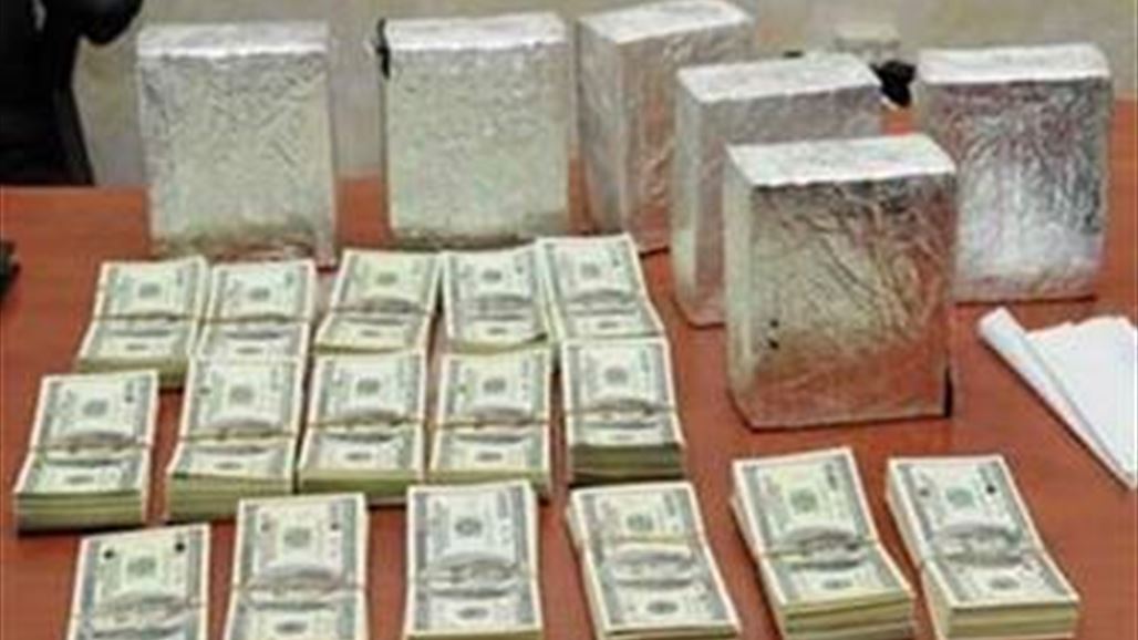 اعتقال مزورين اثنين للعملة بحوزتهما 150 الف دولار مزور ببابل