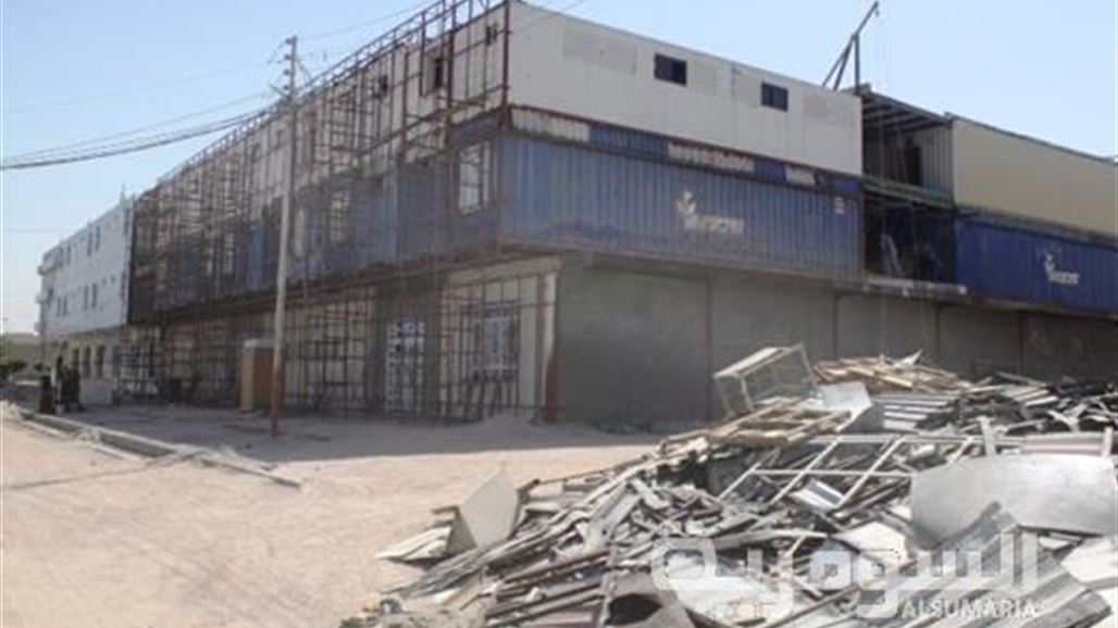 إنشاء فندق في البصرة من حاويات شحن خلفتها القوات الأميركية والبريطانية