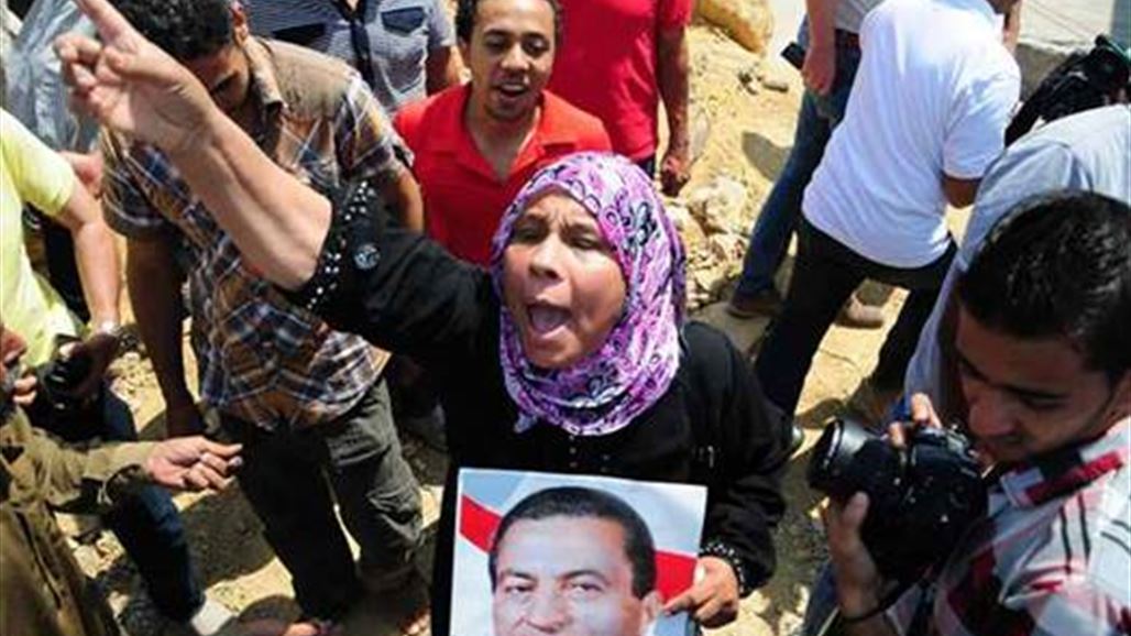 مبارك يغادر سجن طره إلى مستشفى المعادي العسكري