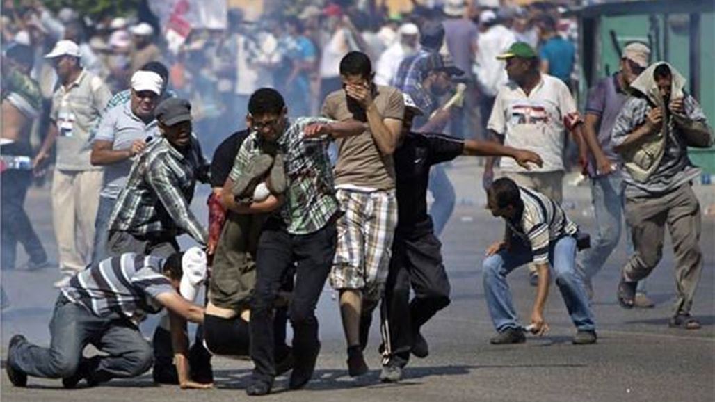 اندلاع اشتباكات عنيفة في محيط وزارة الدفاع المصرية