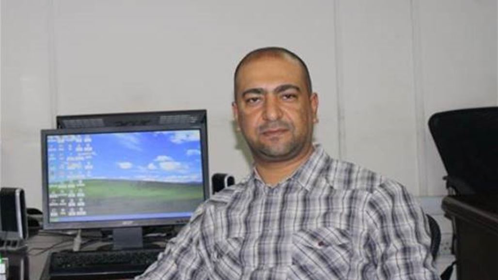 اتحاد الصحفيين العرب يدين مقتل الصحفي مهند محمد ونجله